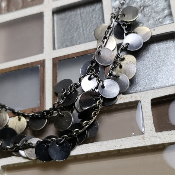 Vintage Icing necklace-$5 add on - Picture 4 of 8